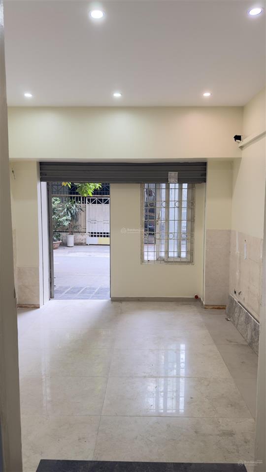 Cho thuê nhà 3 tầng khu phân lô đầm trấu, hai bà trưng hai mặt thoáng, vỉa hè rộng, ô tô đỗ cửa