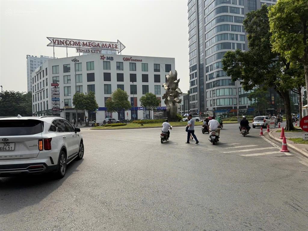 Cho thuê nhà chính chủ tại mặt phố minh khai hà nội dt 400 m