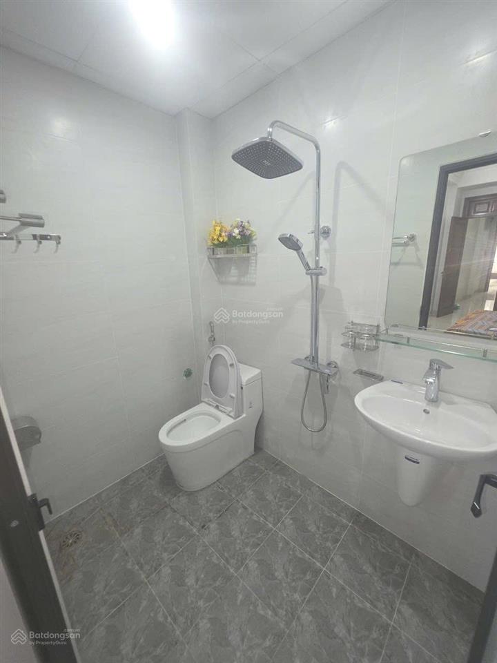 Chính chủ giảm sốc 2 tỷ bán gấp nhà 6 tầng mặt phố kim ngưu, hbt, hn