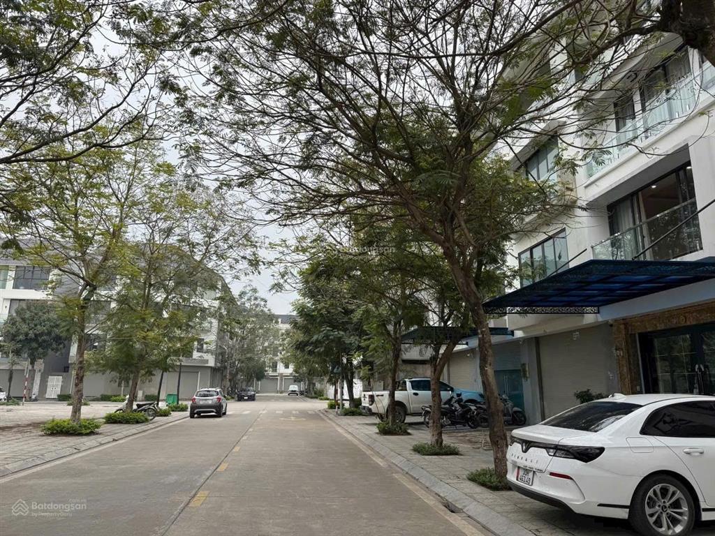 Cho thuê nhà liền kề khu c khu đô thị geleximco ( gần aeon mall lê trọng tấn) hàng hiếm!