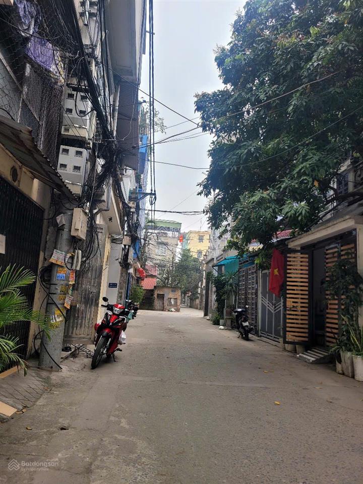 Bán nhà  tầng 2 tập thể yên ngưu  thanh trì  lô góc  ô tô đỗ cửa