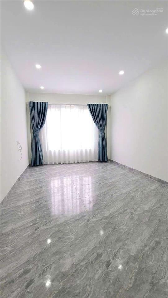 Bán nhà  tầng 2 tập thể yên ngưu  thanh trì  lô góc  ô tô đỗ cửa