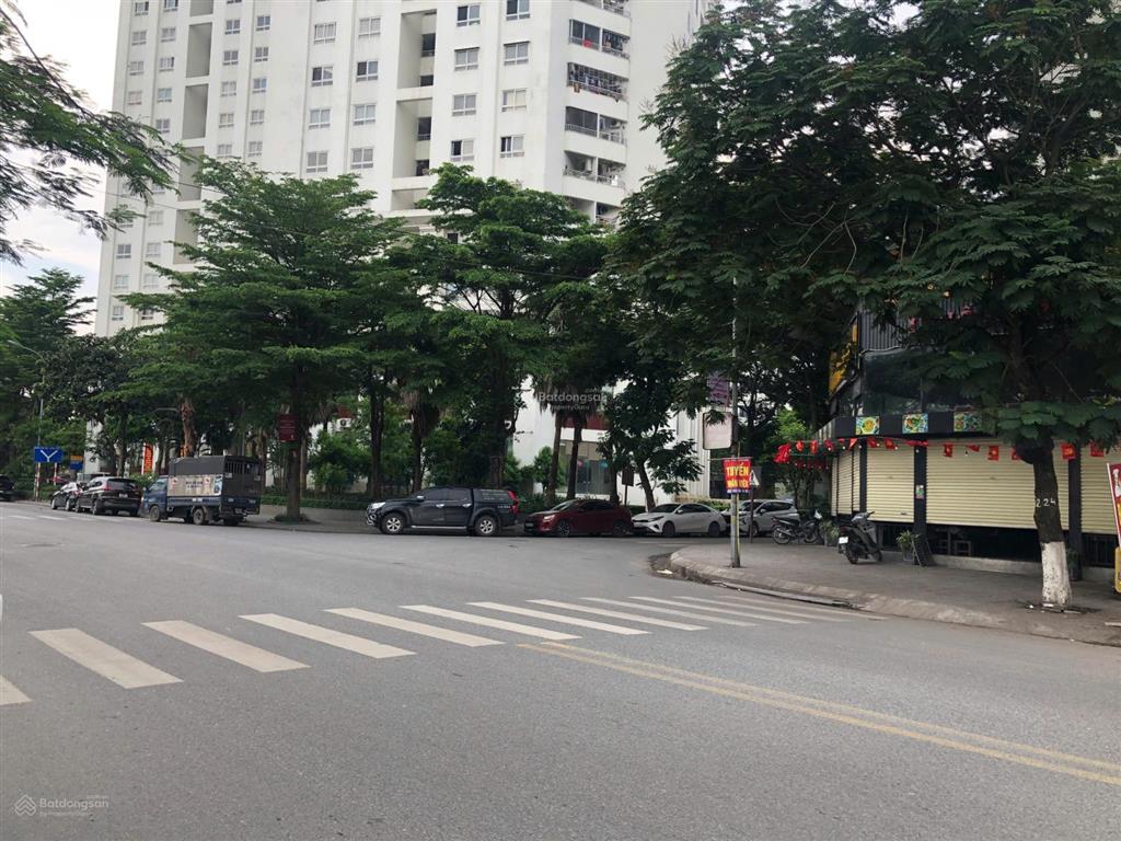 Bán tòa nhà 10 tầng  diện tích 850m  mặt tiền 24m  đường ô tô tránh  hồng tiến  long biên