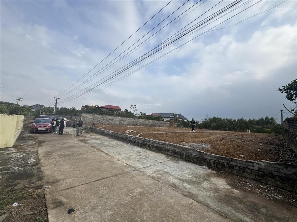 Gia đình có đất cần bán tại trung hậu, lan mẫu, lục nam, bg
