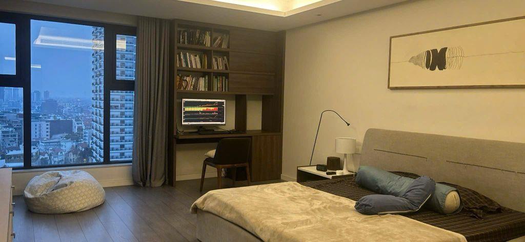 Dleroi Soleil 3 ngủ 146m tầng cao view hồ Tây đầy đủ nội thất giá chỉ 26 tỷ. 0914772279 