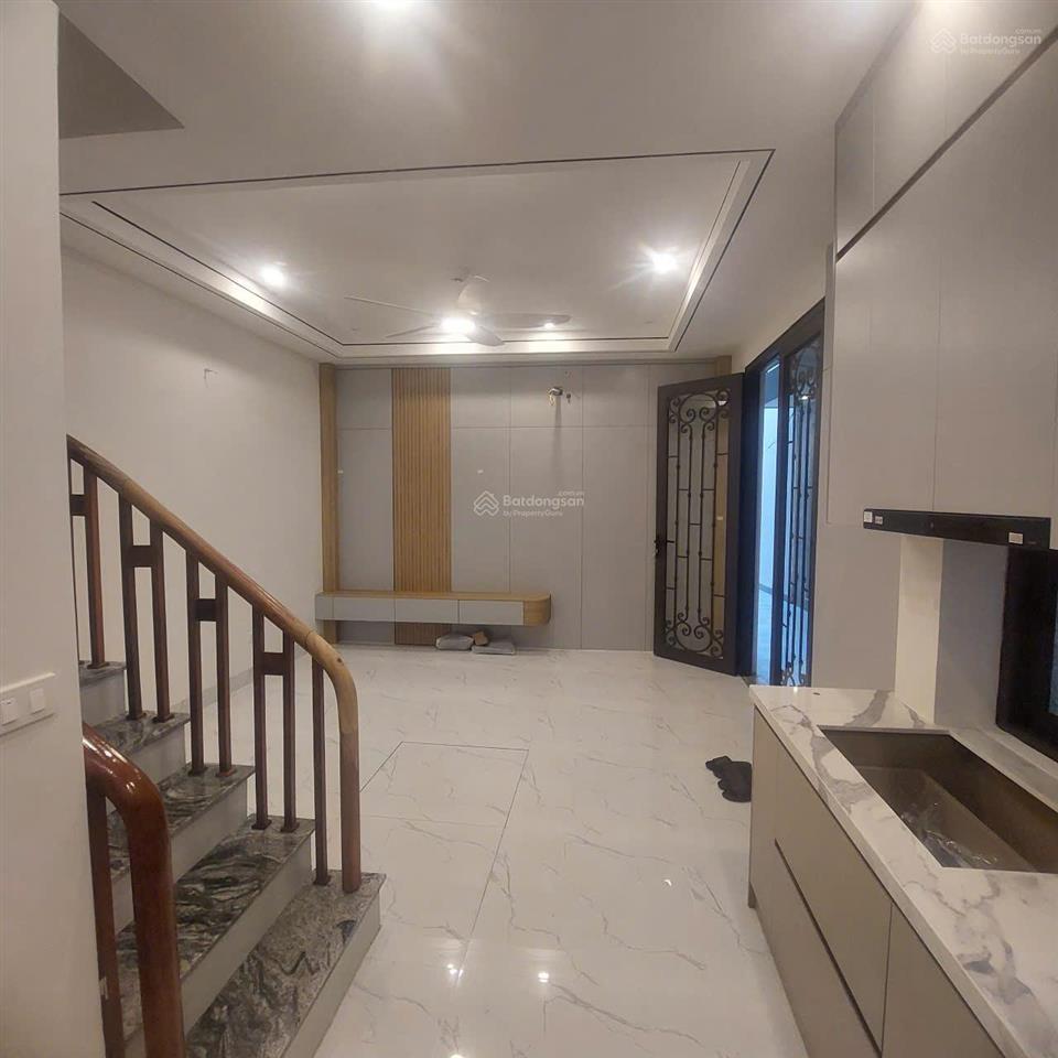 Bán nhà riêng tại thượng thanh, 5,5 tỷ, 32,5m2, 3pn, 4wc, 5 tầng, q. long biên, hn