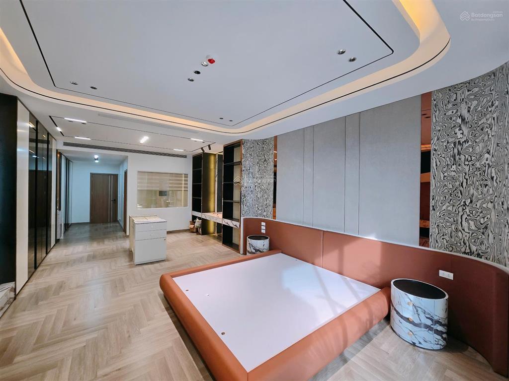 Cần bán nhà riêng tại phúc đồng, 28,9 tỷ, 85m2, 5pn, 5wc, pháp lý đầy đủ, đẹp, nhiều tiện ích.