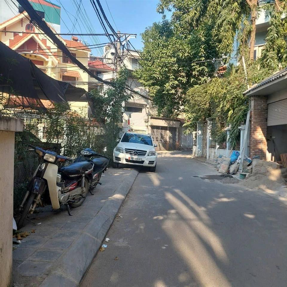 Cần bán lô đất dt 110,8m2, tại phường ngọc thuỵ sau công viên 3 đồi. nay là phường bồ đề
