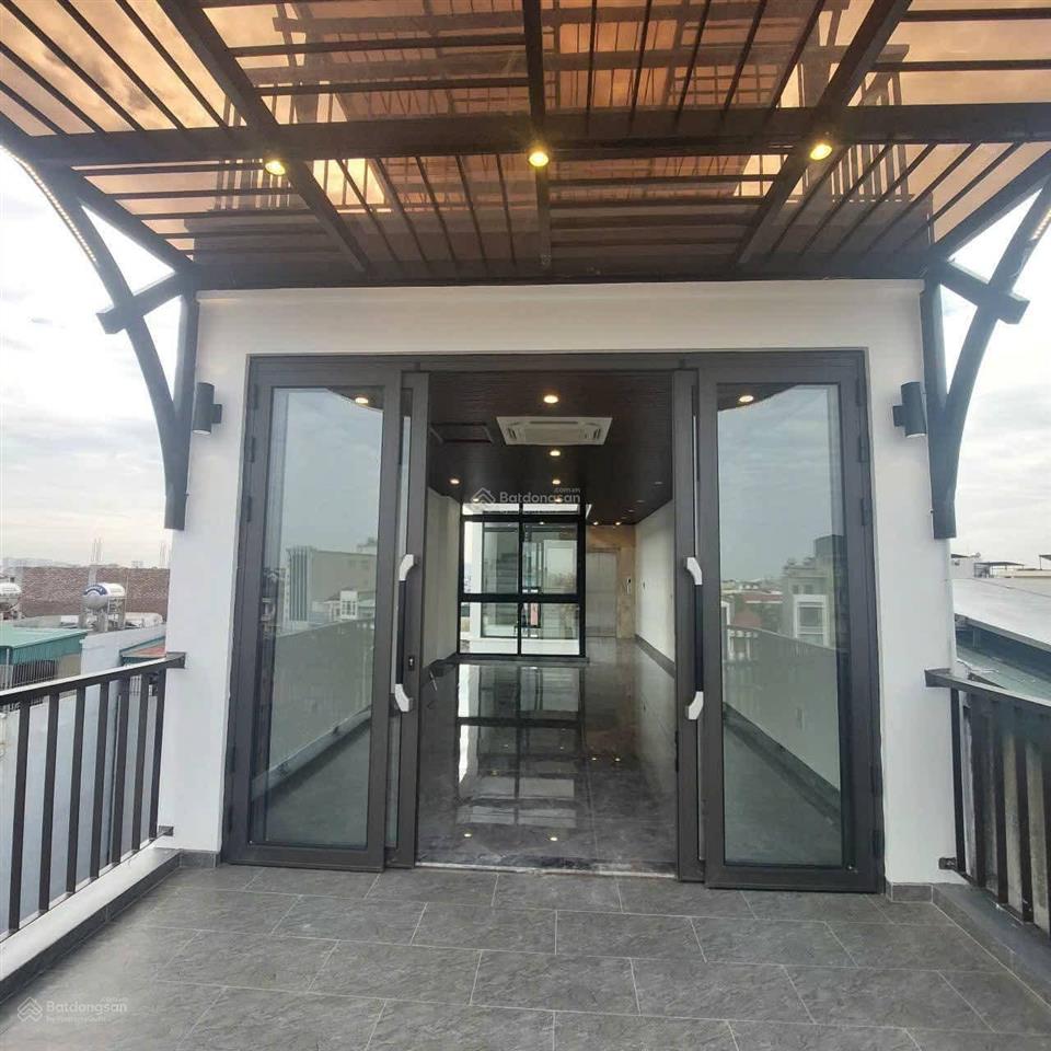 Cần bán nhà tại ngõ 48 ngô gia tự phường việt hưng long biên dt 96m2 x 7 tầng gara ô tô thang máy