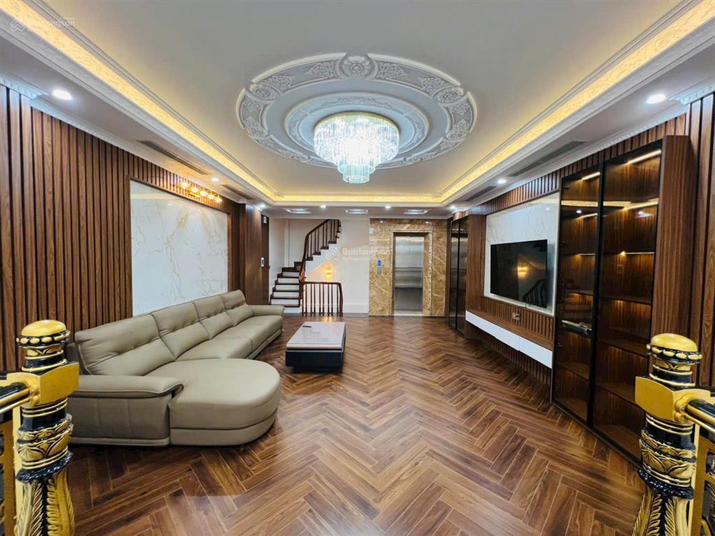 Cần bán nhà đẹp xuất sắc tại sài đồng, giá 19,5 tỷ, dt 65 m2 x5,5 tầng thang máy