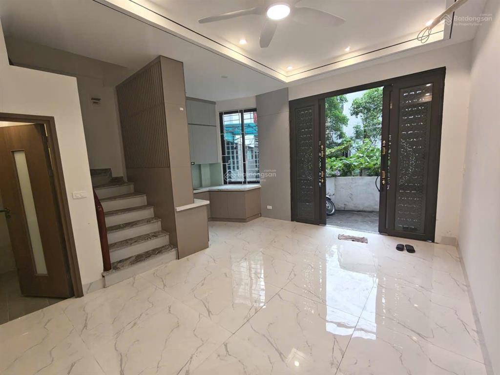 Cần bán nhà riêng tại ngõ 21 phố thượng thanh, long biên, hà nội.