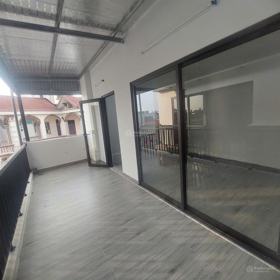 Bán nhà 5 tầng mới, dt 32,5m2, trong ngõ 21 phố thanh am, thượng thanh, long biên.