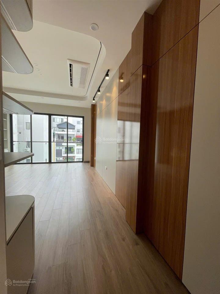 Cần bán nhà căn góc khu tđc ngọc thuỵ sát hồ điều hoà 7 hecta long biên  cạnh 3 công viên lớn
