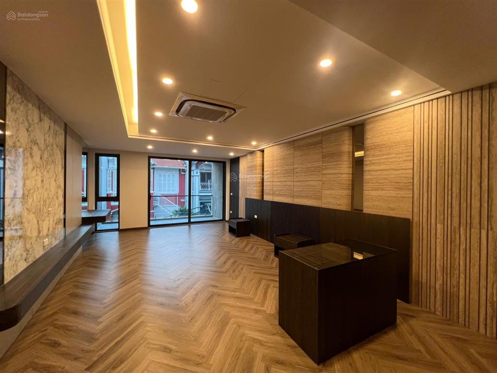 Bán nhà dt 90m x6 tầng thang máy tại ngọc thụy nay là phường bồ dề long biên hà nội, giá 29 tỷ