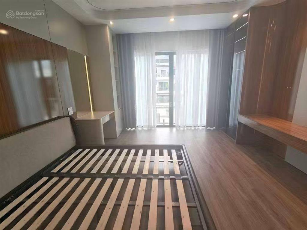 Cần bán nhà khu tđc ngọc thuỵ dt 40m2 sát hồ điều hoà 7 hecta long biên  cạnh 3 công viên lớn