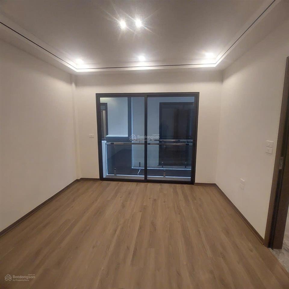 Bán nhà 5 tầng mới, dt 32,5m2, trong ngõ 21 phố thanh am, thượng thanh, long biên.
