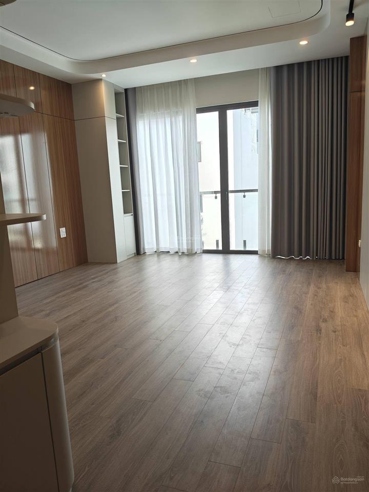 Bán nhà khu tđc ngọc thuỵ sát hồ điều hoà 7 hecta long biên  cạnh 3 công viên lớn