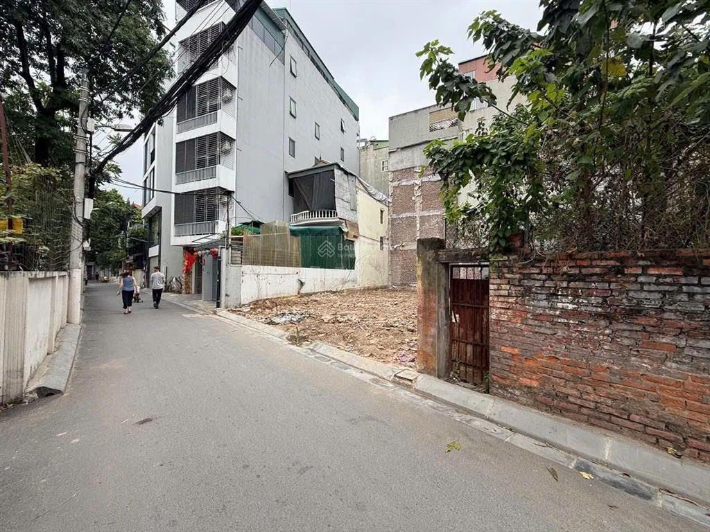 Cần bán lô đất dt 110,8m², tại phường ngọc thuỵ sau công viên 3 đồi. nay là phường bồ đề.