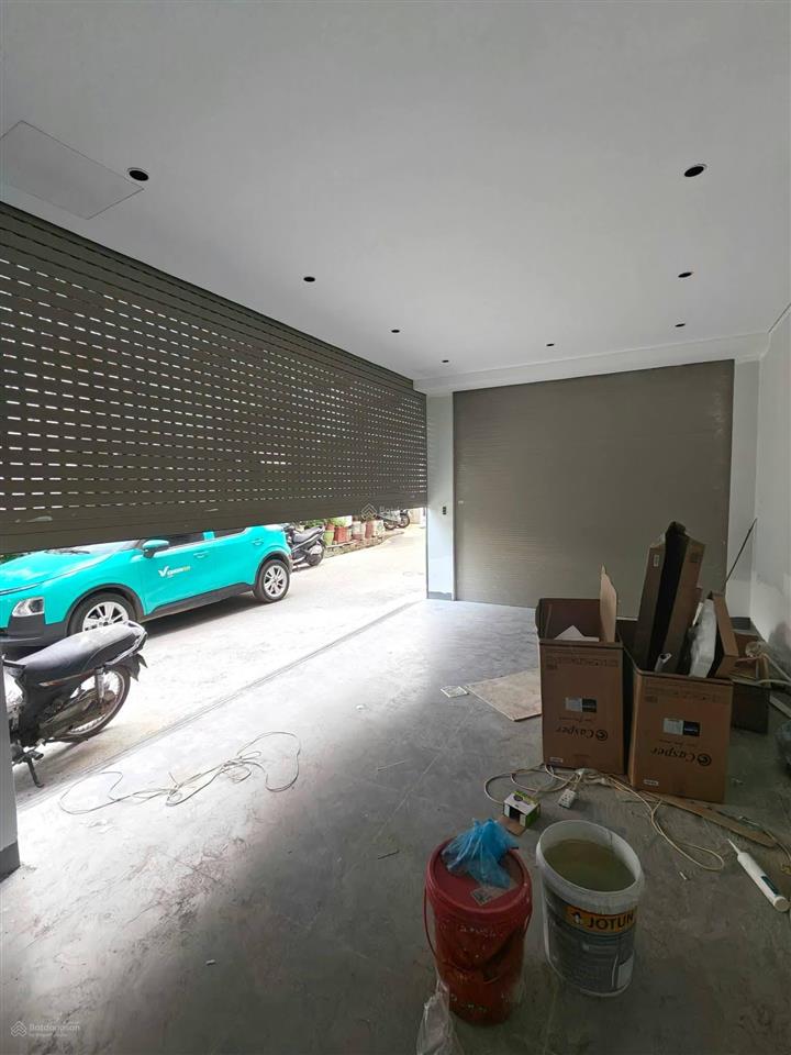 Cần bán nhà ngọc thụy phường bồ đề. căn góc, dt 45m2 x 6 tầng thang máy công năng 4pn.