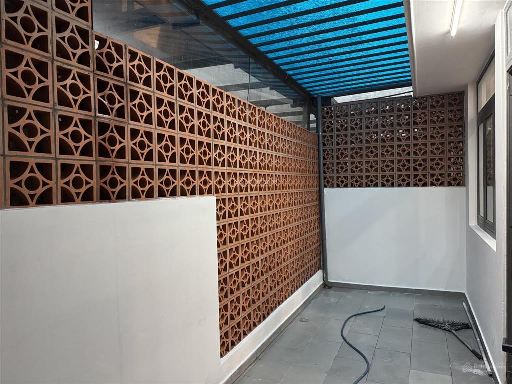 Cho thuê biệt thự phố đông village, 20 triệu vnd, 6x20, dtsd 224 m2, 5pn, 4wc, đầy đủ nội thất