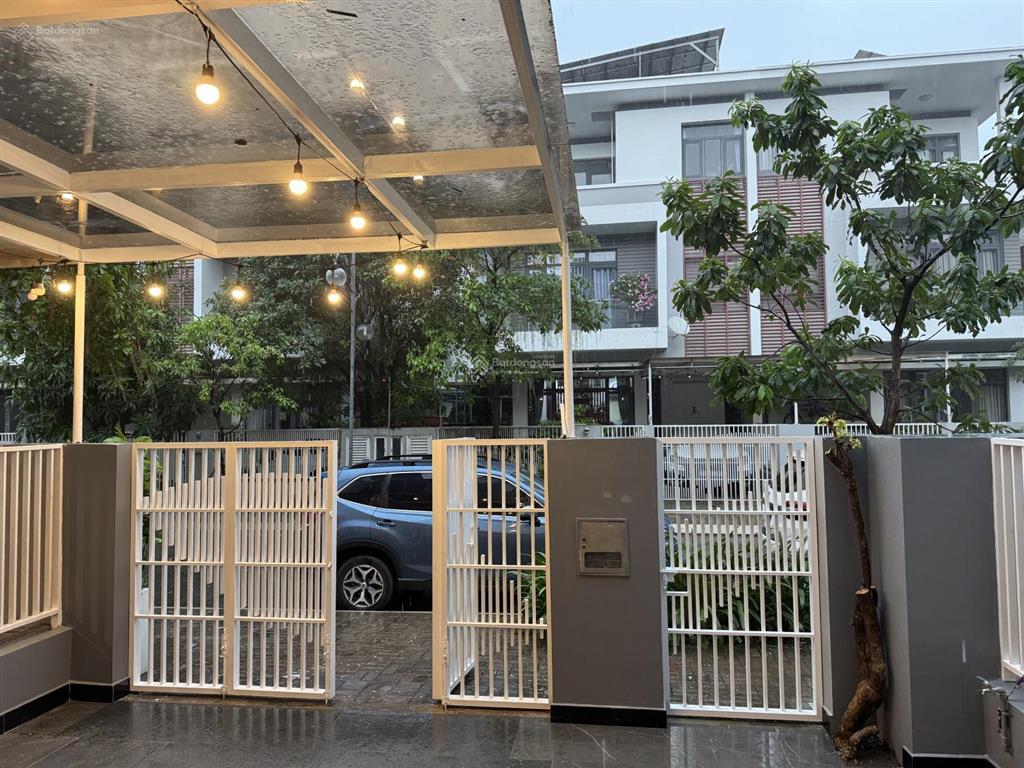Cho thuê biệt thự phố đông village, 20 triệu vnd, 6x20, dtsd 224 m2, 5pn, 4wc, đầy đủ nội thất