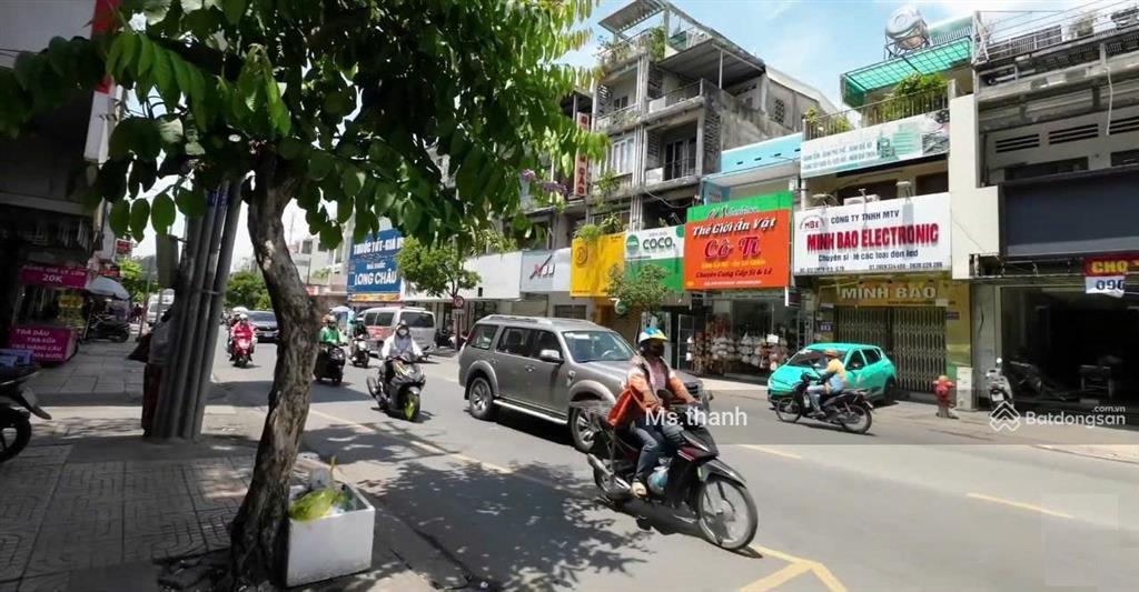 Mặt tiền cách mạng tháng 8, quận 3, 4,5mx15m, vuông vức, 3 tầng, đang cho thuê 45 triệu