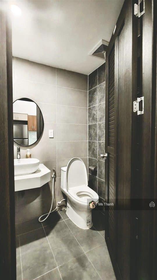 Dòng tiền 60 triệu/tháng, nh 10m x 16m, 5 tầng, ngay khu phố ẩm thực phan xích long