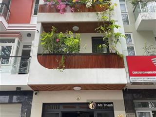 Mặt tiền p. phú nhuận, ngang chuẩn đẹp 5m x 15m, vuông vức, 4 tầng btct, sẵn dòng tiền 60tr/tháng