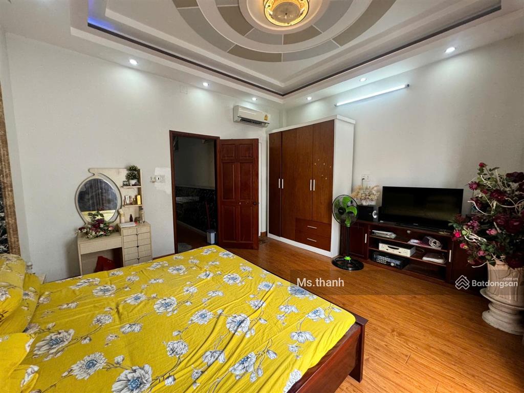 Hẻm 6m, ngang hiếm 6mx14m, vuông vức, 4 tầng, sát tân định  đa kao, quận 1