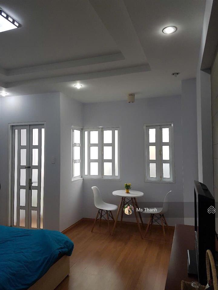 Hẻm xe hơi đậu cửa hoàng văn thụ, 5m x 14,5m, khuôn đất đẹp, tiện xây mới cho thuê hoặc ở