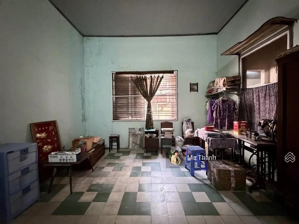 Hẻm 1 trục 6m, cách 5 căn ra mặt tiền, ngang hiếm 6mx14m, xd 5 tầng, ngay khu cx đô thành.