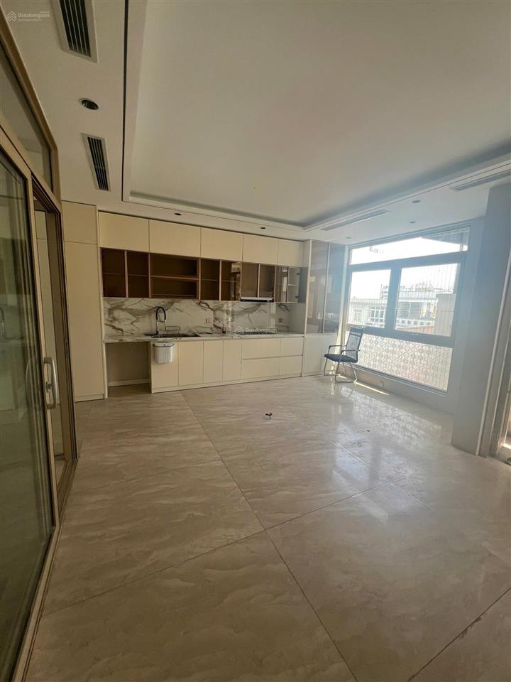 Bán gấp nhà phố đào tấn  43m2 xây 6 tầng thang máy full đồ  mặt tiền 6m  20m ra mặt đường