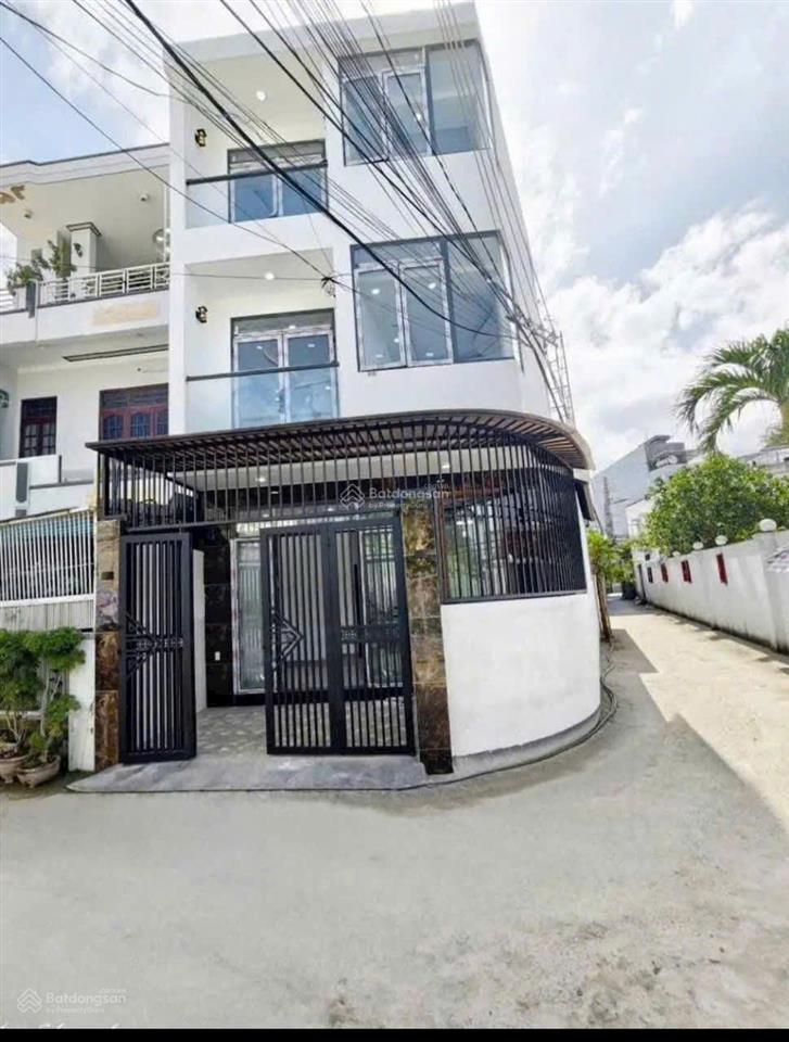 Nhà góc 3 tầng đường ô tô phước long, nam nha trang 4pn, gần chợ trường học, giá 4.7 tỷ