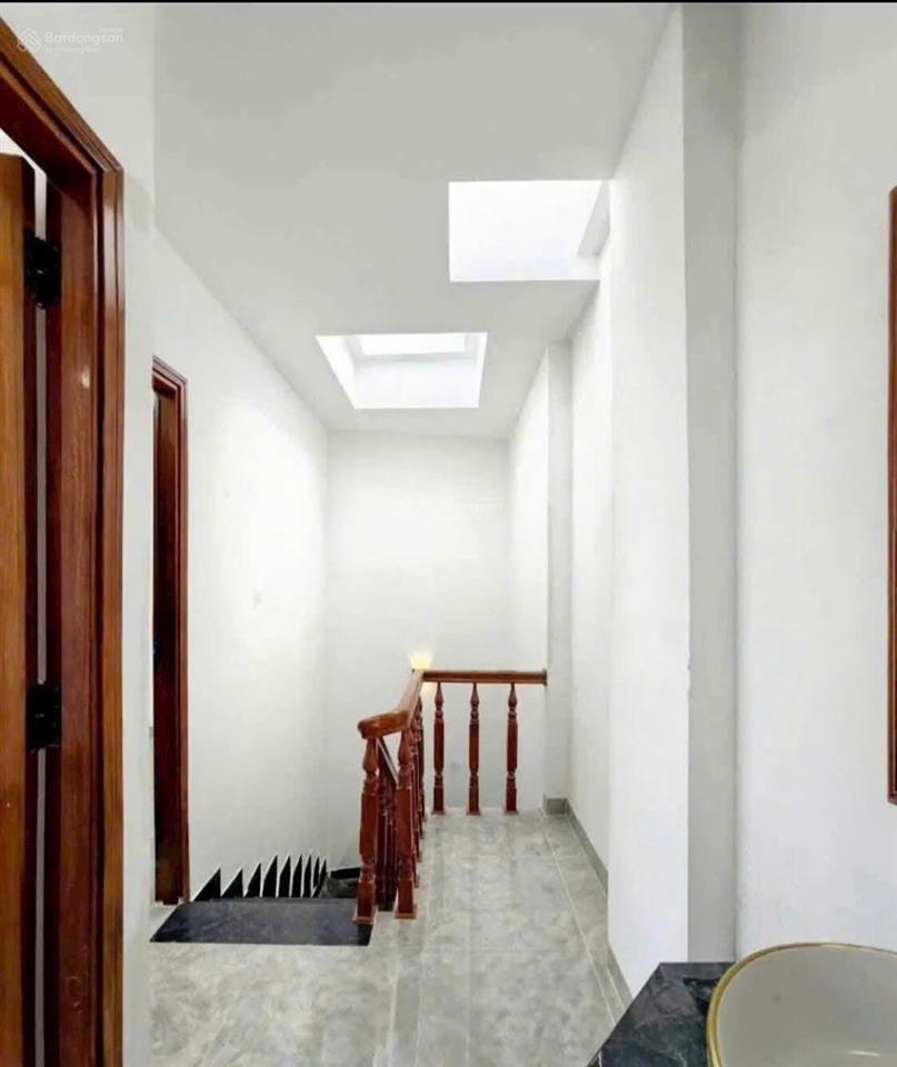 Nhà góc 3 tầng đường ô tô phước long, nam nha trang 4pn, gần chợ trường học, giá 4.7 tỷ