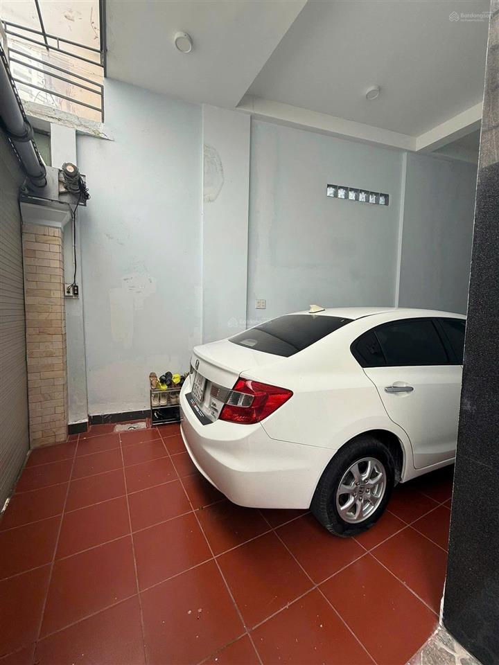 Bán nhà 4 tầng 4pn, 5wc đường nguyễn công trứ sát chợ đầm, ra biển nha trang 2 phút  chỉ 17 tỷ