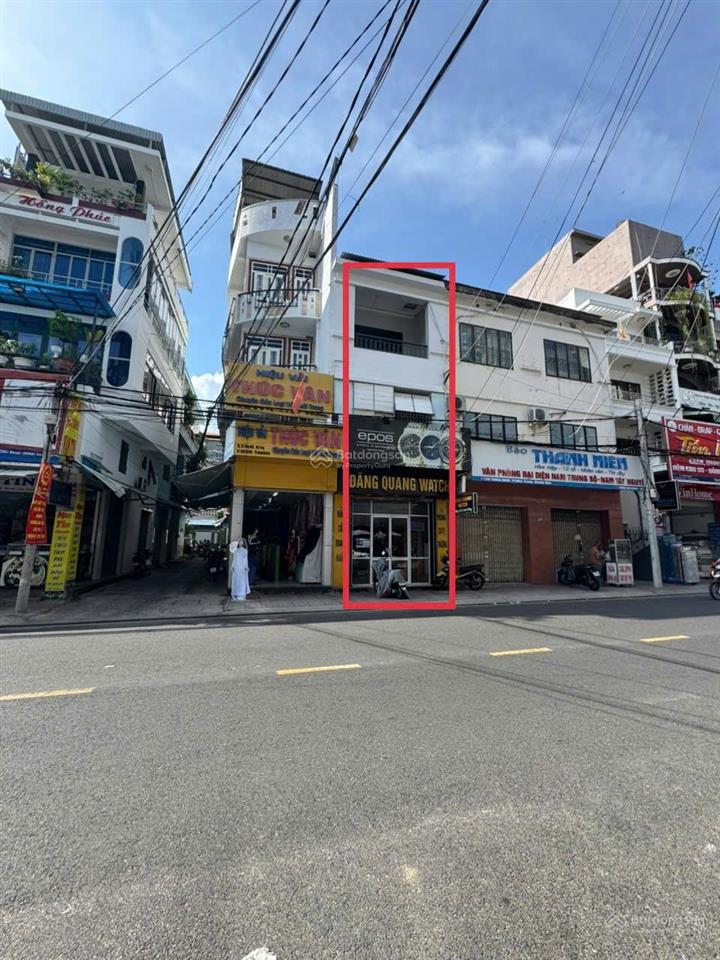 Bán đất tặng nhà cũ mặt tiền thống nhất nha trang, tầng 1 đang cho thuê tốt 15 triệu/tháng