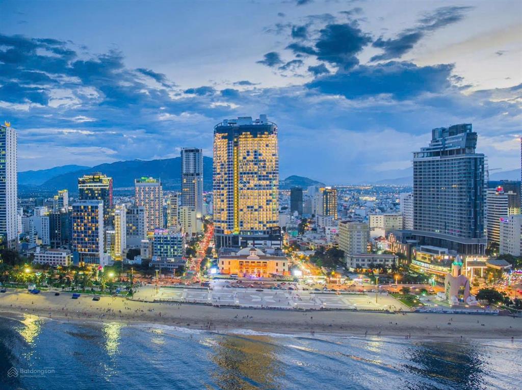 Bán đất mặt tiền trung tâm khu bàn cờ nha trang, ngang 18m, diện tích 451m2, gần biển
