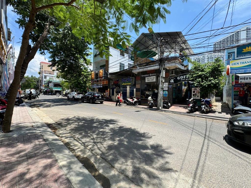 Cần bán căn góc bạch đằng đoạn gần tô hiến thành, gần sát biển, ngay khu phố tây tp nha trang