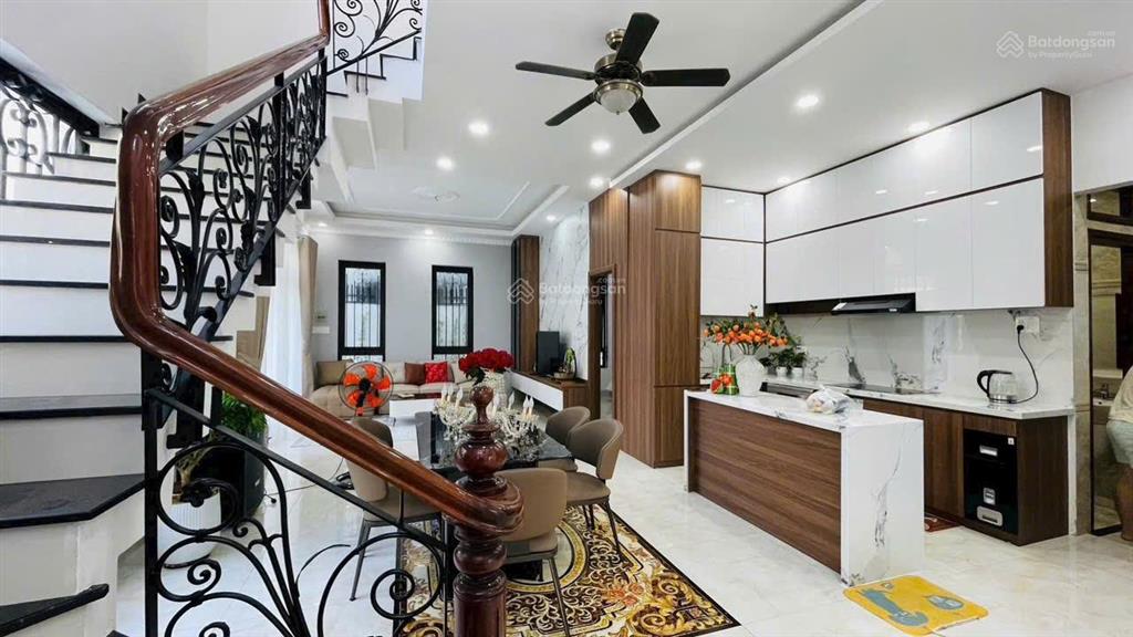 Bán biệt thự kiểu pháp lô góc 2 mặt tiền đường 13m ở trung tâm kđt mới lê hồng phong 2, nha trang