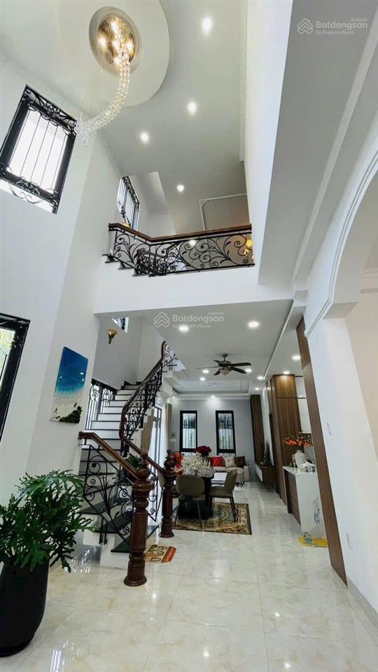 Bán biệt thự kiểu pháp lô góc 2 mặt tiền đường 13m ở trung tâm kđt mới lê hồng phong 2, nha trang