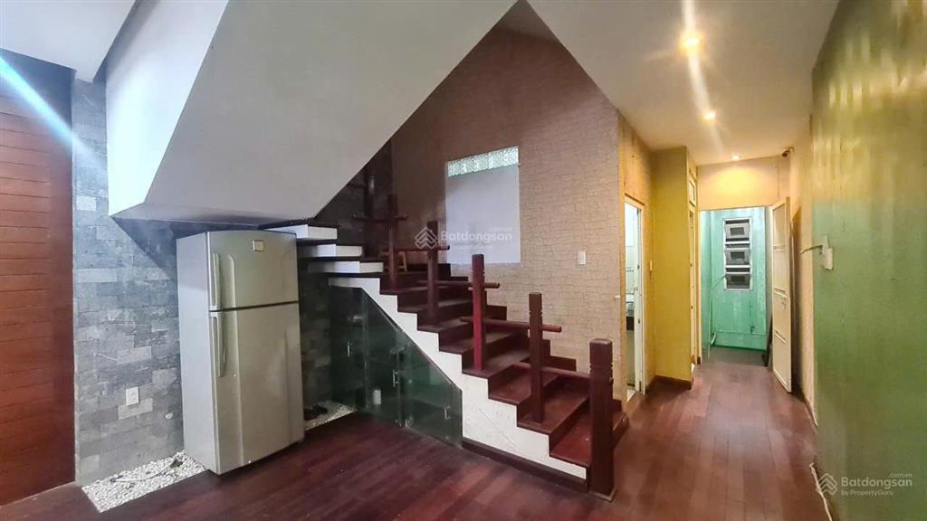 Bán nhà 4 tầng 4pn 4wc, mặt tiền đường tô hiến thành, gần biển giá 26 tỷ