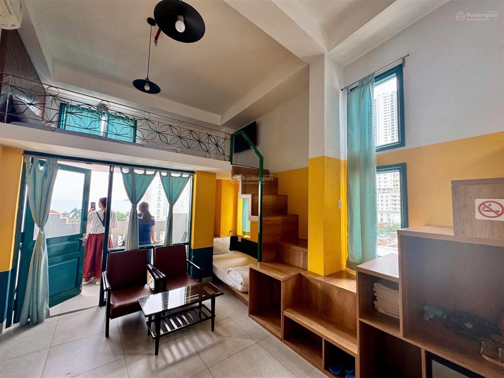 Bán tòa khách sạn 18 phòng đầy đủ giấy tờ, nằm hẻm oto đường paster, phường nha trang