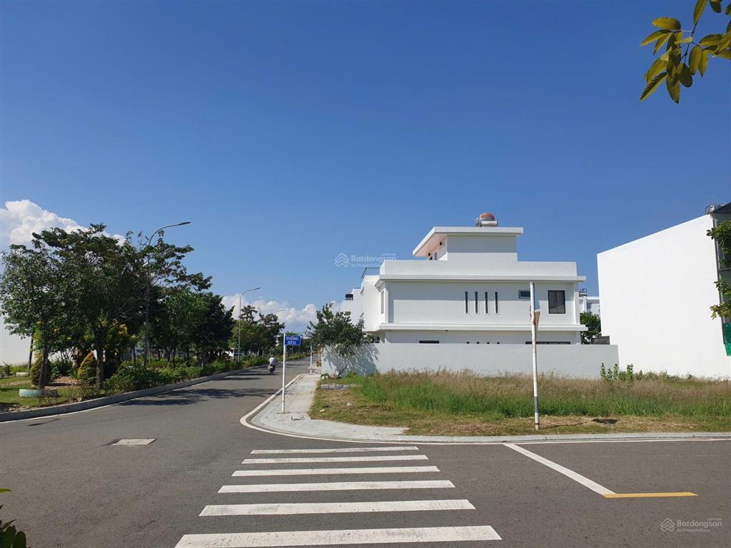 Lô góc biệt thự mỹ gia gói 7 nha trang  gần charmora city sun group. giá 50 triệu/m2