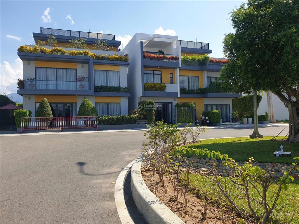 Lô góc biệt thự mỹ gia gói 7 nha trang  gần charmora city sun group. giá 50 triệu/m2
