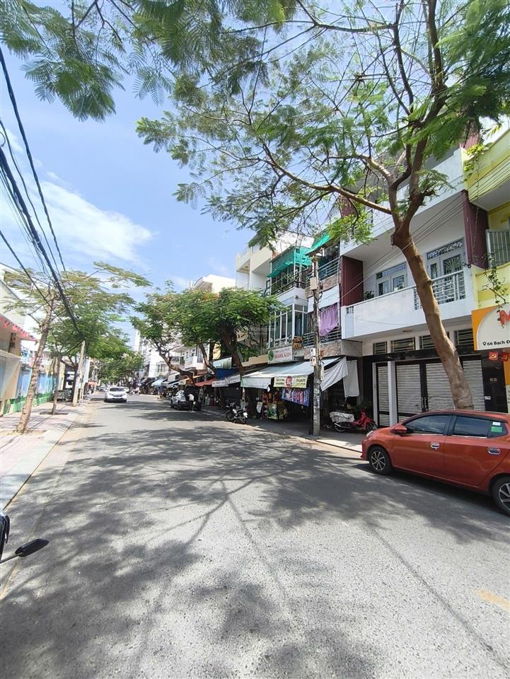 Bán căn nhà phố khu bàn cờ ngay cạnh khu phố hàn, mặt tiền đường bạch đằng, nha trang