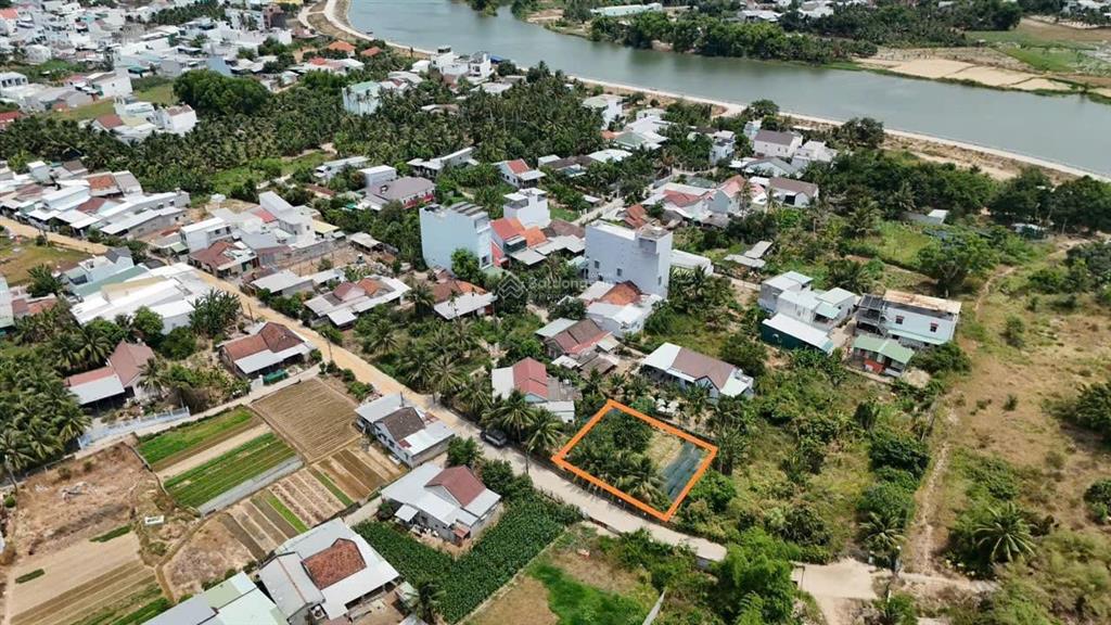 Bán 361,4m2 đất mặt tiền đường xuân lạc, vĩnh ngọc, gần sông cái nha trang mát mẻ. giá tốt