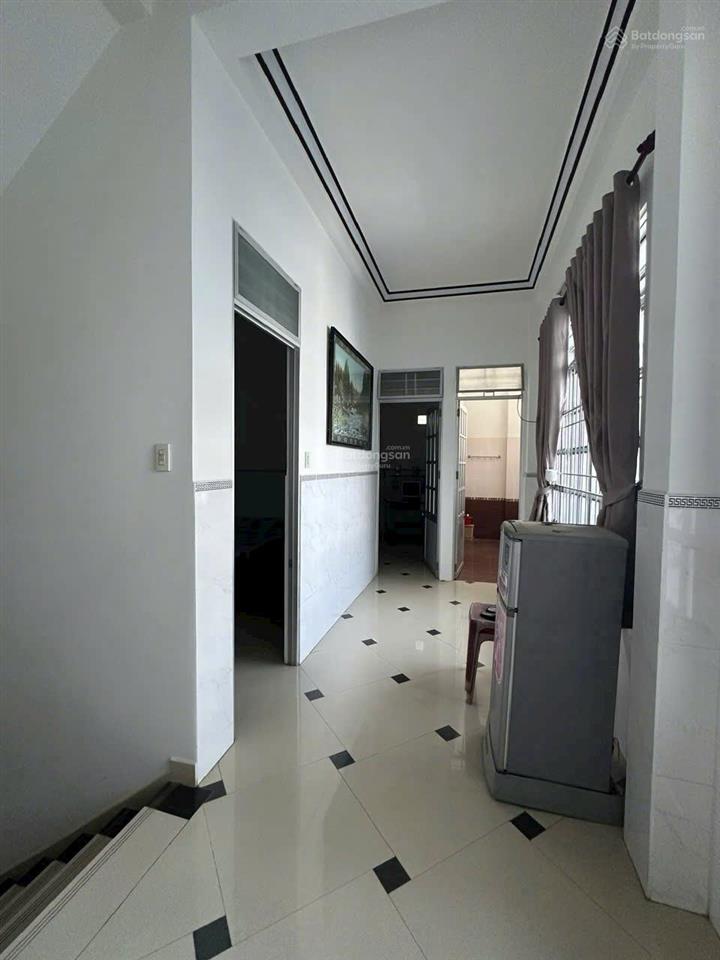 Bán nhà trung tâm 3 tầng 7pn, 2wc ngay trần thị tính khu bàn cờ nha trang ngang 10m