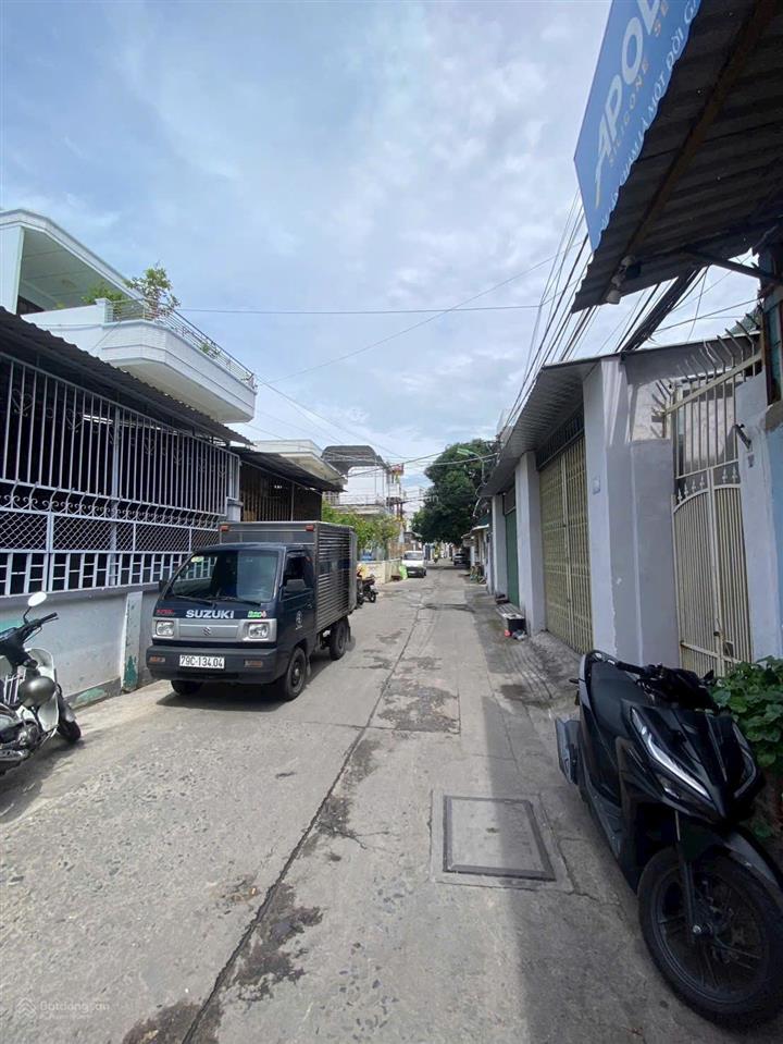 Bán nhà trung tâm 3 tầng 7pn, 2wc ngay trần thị tính khu bàn cờ nha trang ngang 10m