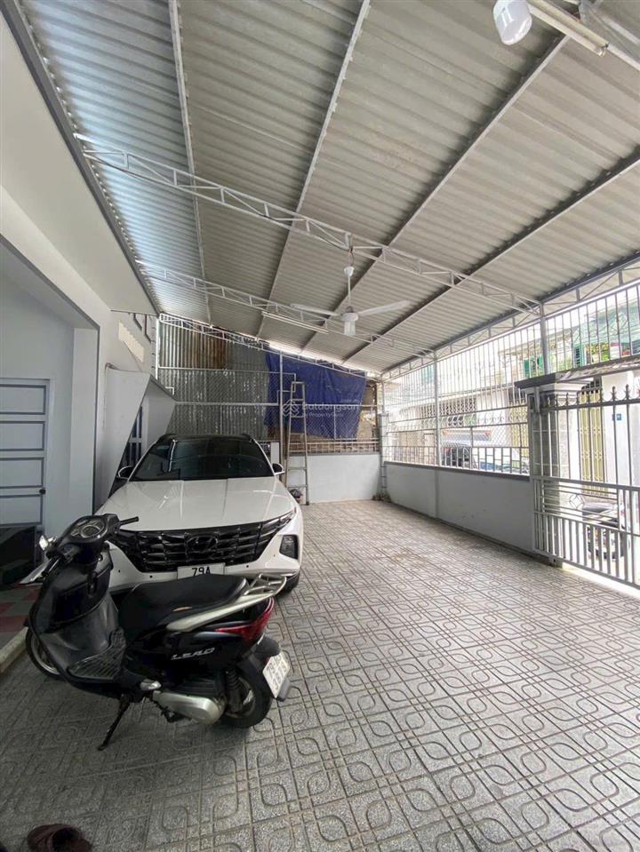 Bán nhà trung tâm 3 tầng 7pn, 2wc ngay trần thị tính khu bàn cờ nha trang ngang 10m