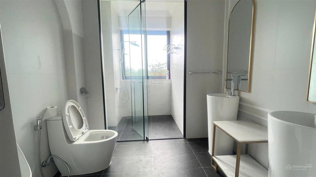 Bán biệt thự ven sông tắc nha trang có thang máy đang cho thuê 50 triệu/tháng